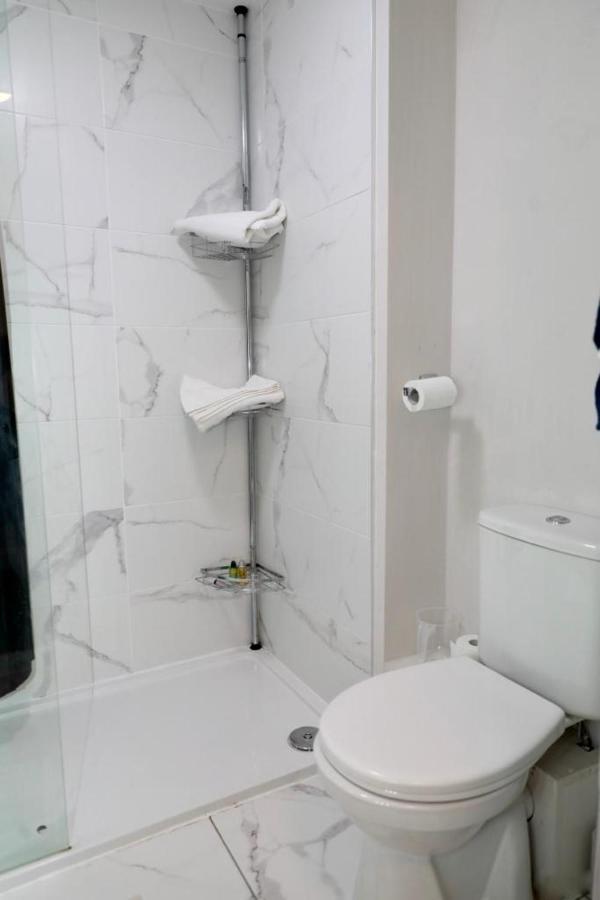 Lovely 2- Bedroom Apartment In Belfast Exteriör bild