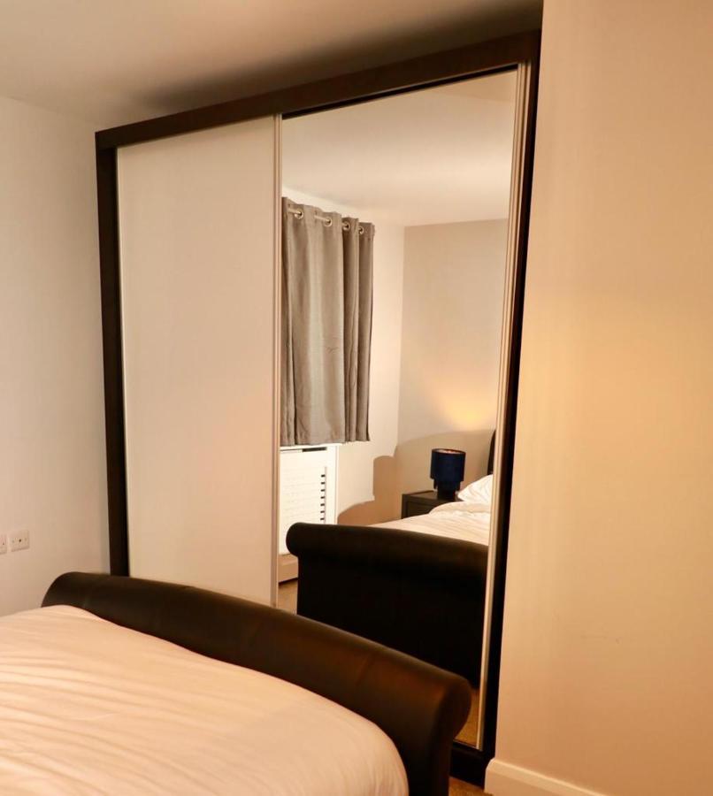 Lovely 2- Bedroom Apartment In Belfast Exteriör bild