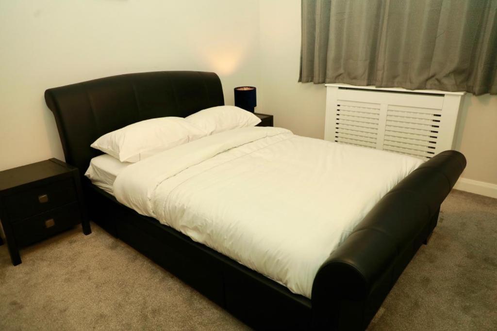 Lovely 2- Bedroom Apartment In Belfast Exteriör bild
