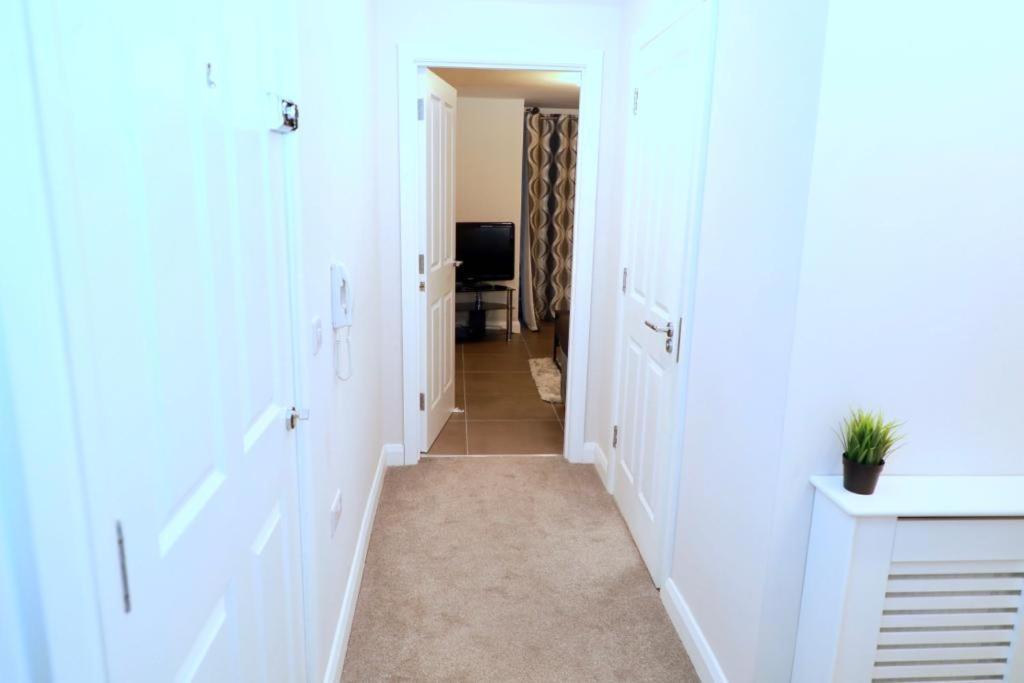 Lovely 2- Bedroom Apartment In Belfast Exteriör bild