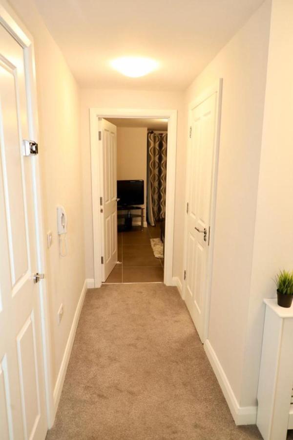 Lovely 2- Bedroom Apartment In Belfast Exteriör bild