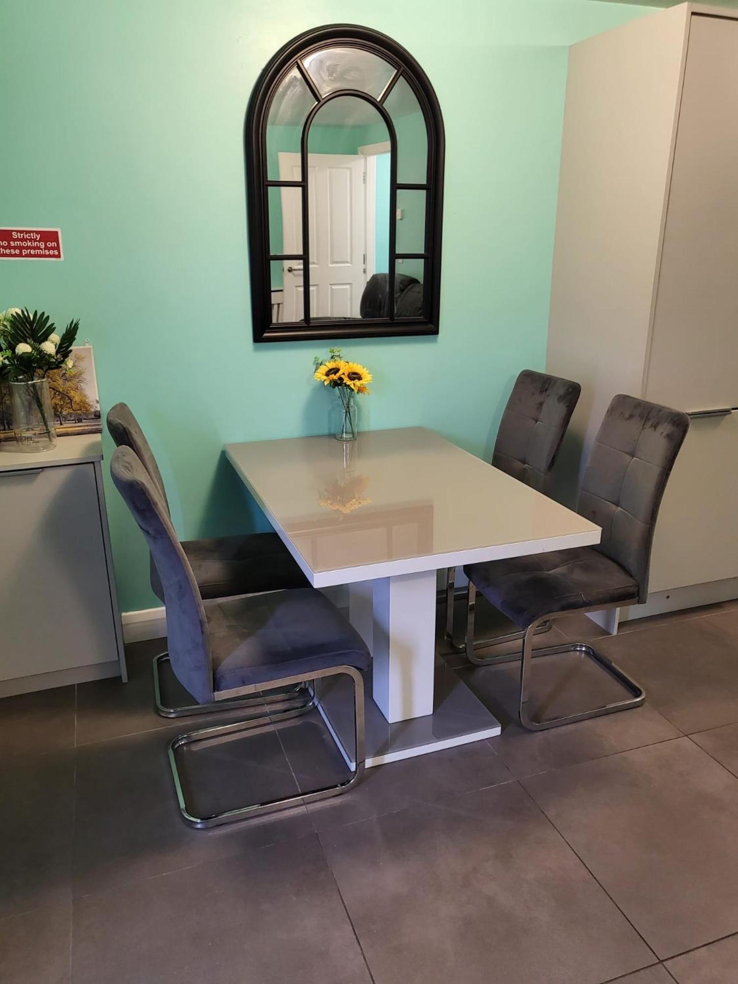 Lovely 2- Bedroom Apartment In Belfast Exteriör bild