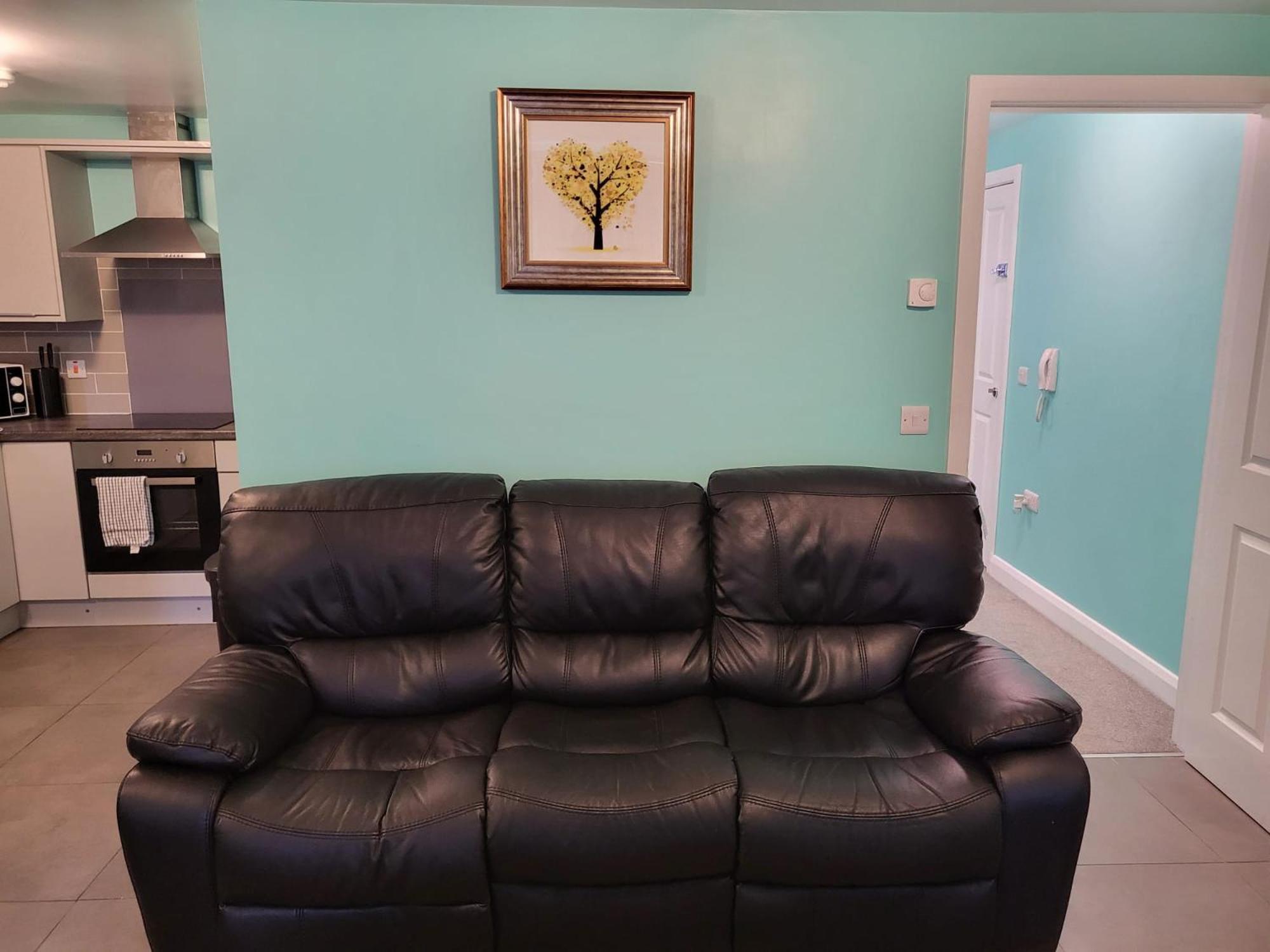 Lovely 2- Bedroom Apartment In Belfast Exteriör bild
